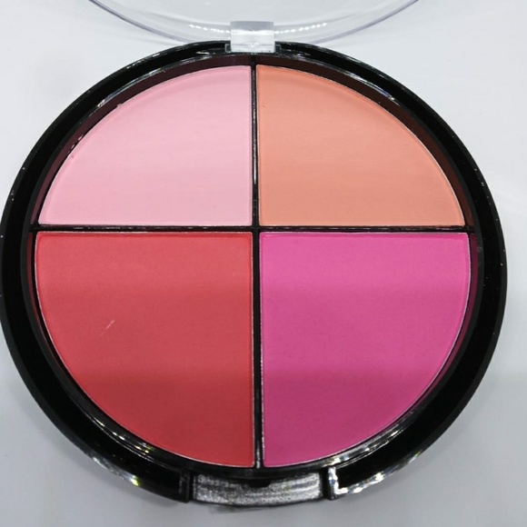 Face Color Quad - Picture 2 of 2